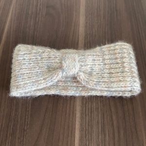 Light Grey Bowed Headband.